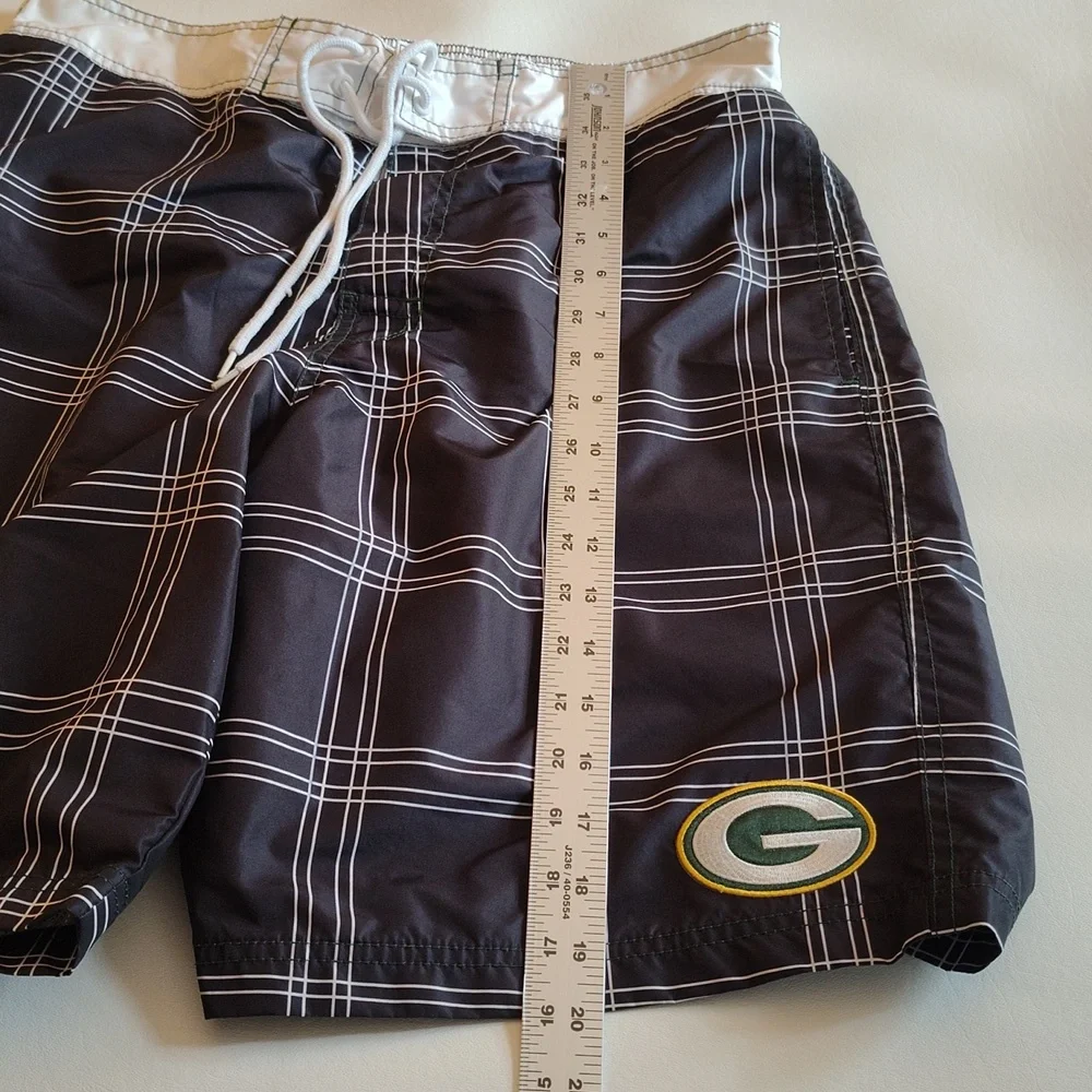 NFL Green Bay Packers Swim Trunks L Black & White Plaid Beach Vacation Resort